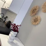 Victoria Iii, Sobieskiego Street Apartment *