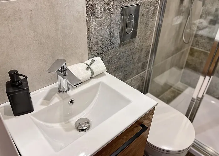 Victoria Iii, Sobieskiego Street קטוביץ