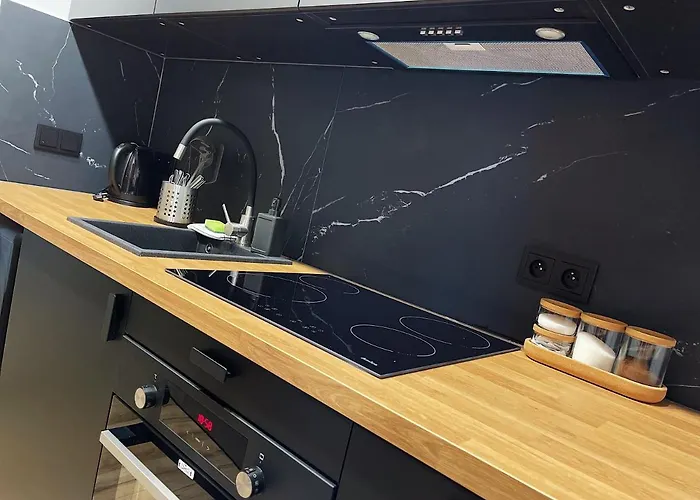 Victoria Iii, Sobieskiego Street * קטוביץ